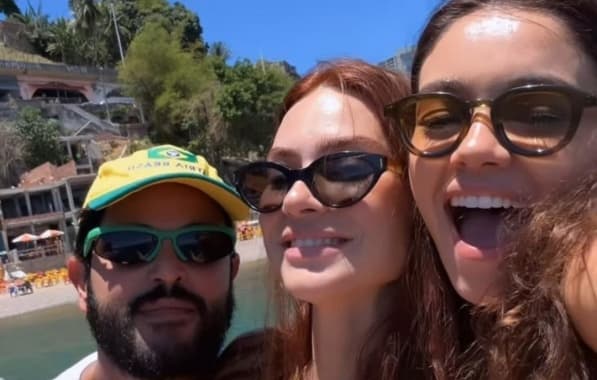 Sophie Charlote e Thaila Ayala curtem dia de sol e praia em Salvador