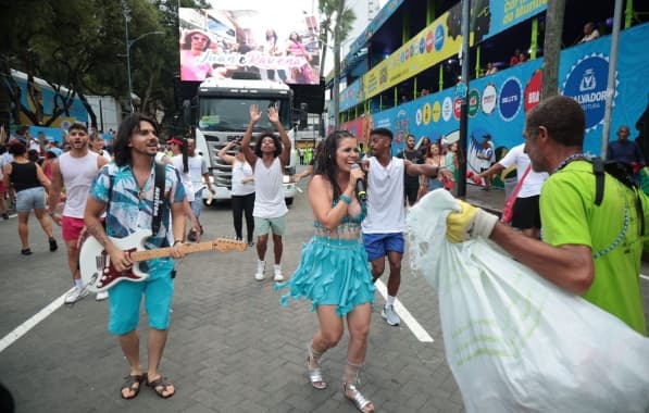 Dupla Juan e Ravena anima foliões no circuito do Campo Grande 