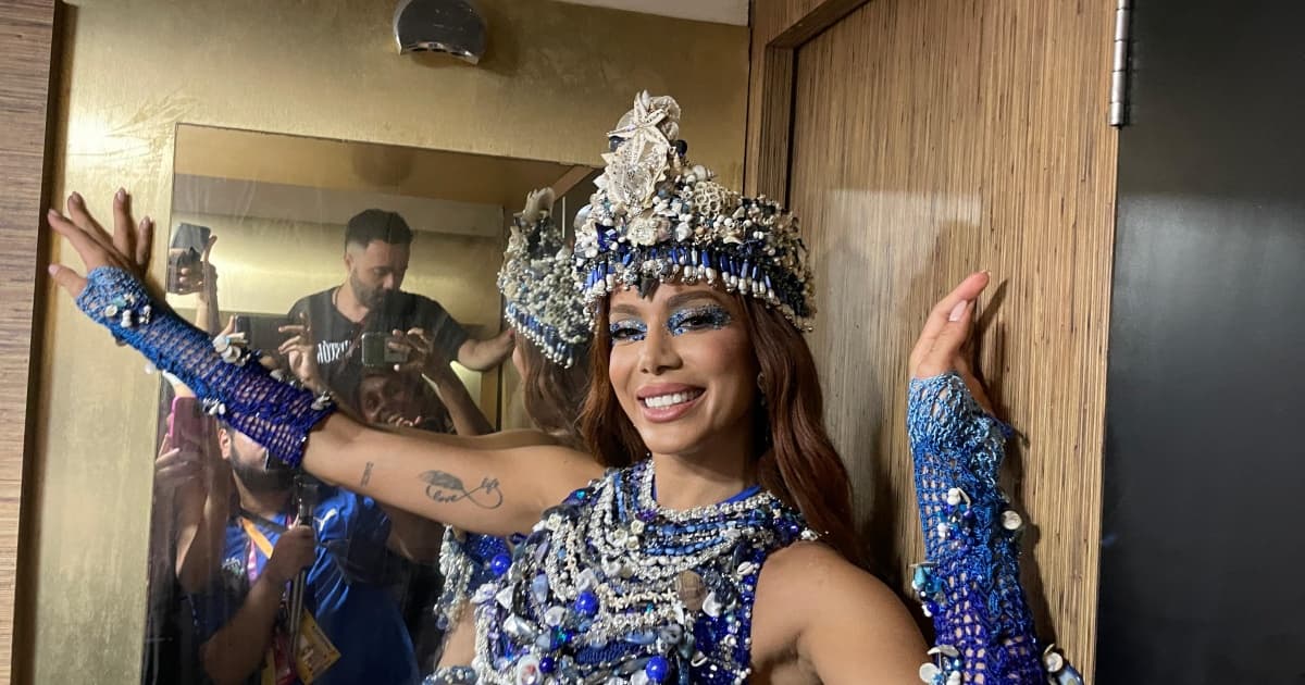 Anitta brinca que “Carnaval é bagunça que dá certo” e admite que pode curtir festa fantasiada
