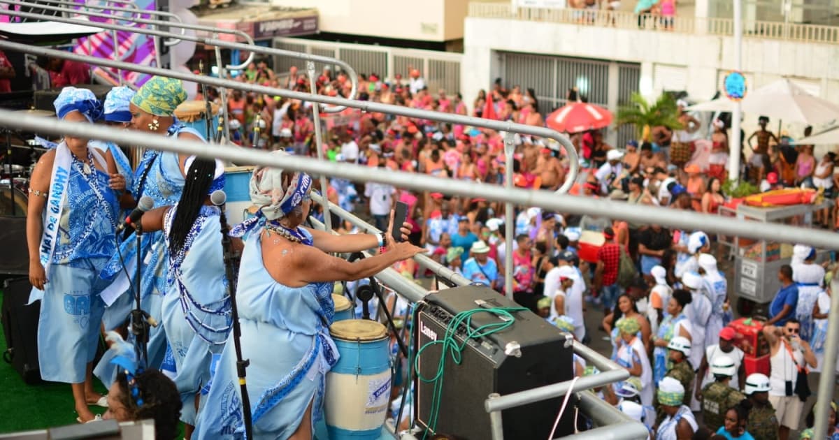Afoxé Filhas de Gandhy mantém viva a tradição da cultura negra no Carnaval de Salvador