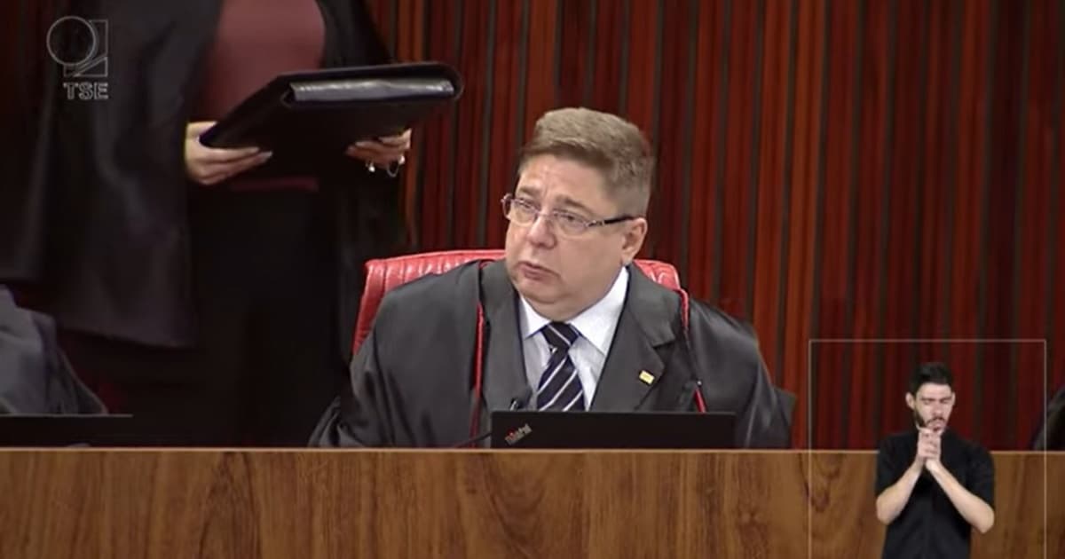 VÍDEO: Ministro do TSE decepciona bolsonaristas e indica que votará em processo contra ex-presidente