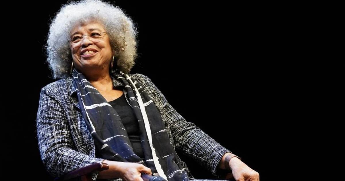 “Lula deveria ter nomeado uma mulher negra”, defende Angela Davis sobre indicação ao Supremo