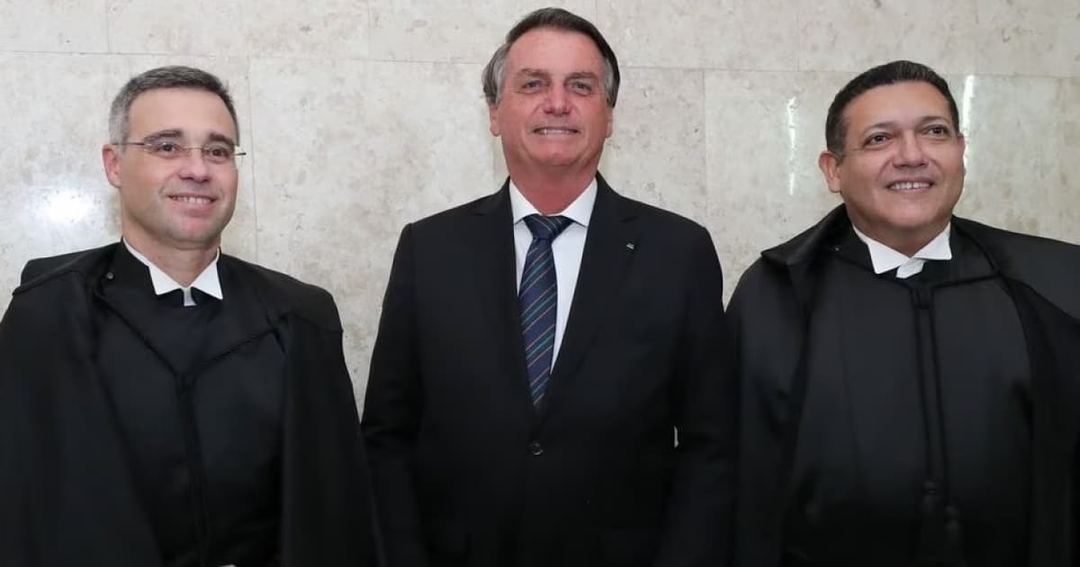 E-mails delatados por Mauro Cid mostram ‘agendas privadas’ de Bolsonaro com ministros do STF 