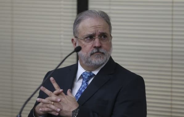 Aras já admite derrota na disputa pela PGR e quer garantir não ser perseguido por ala governista