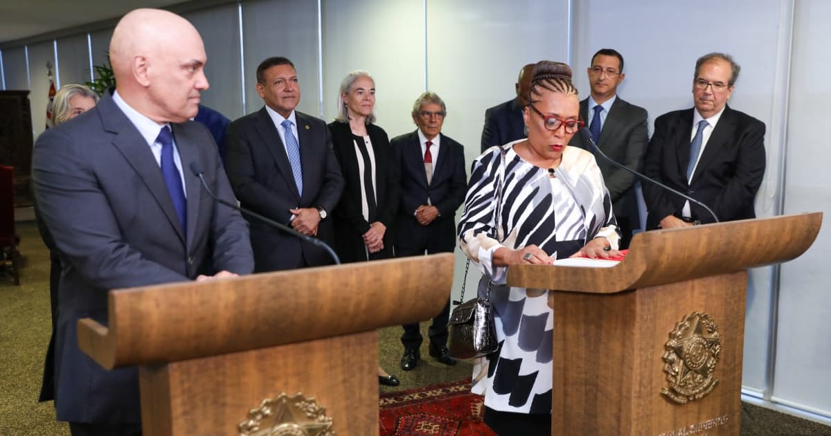 Baiana Vera Lúcia toma posse como ministra substituta do TSE; a segunda mulher negra a ocupar o cargo 