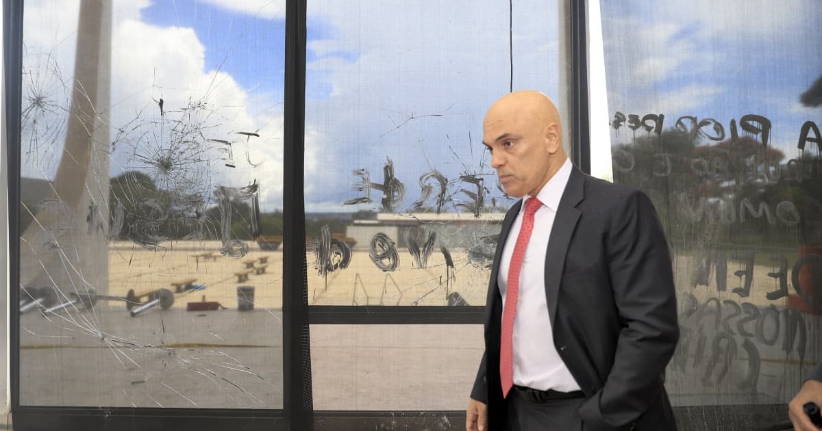 Alexandre de Moraes era “professora” em diálogos que monitoravam rotina do ministro