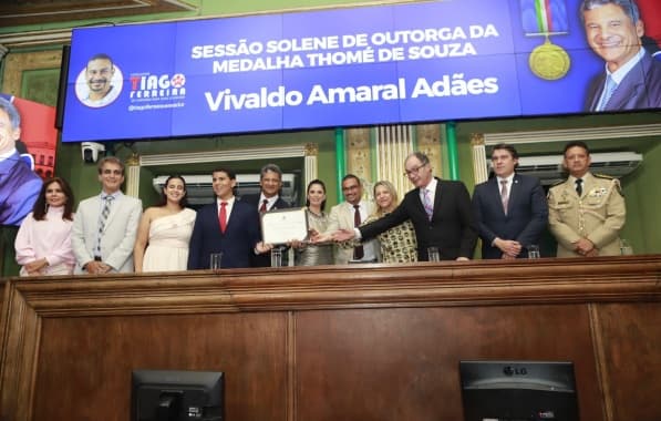 Vivaldo Amaral é homenageado pela Câmara de Salvador com Medalha Thomé de Souza