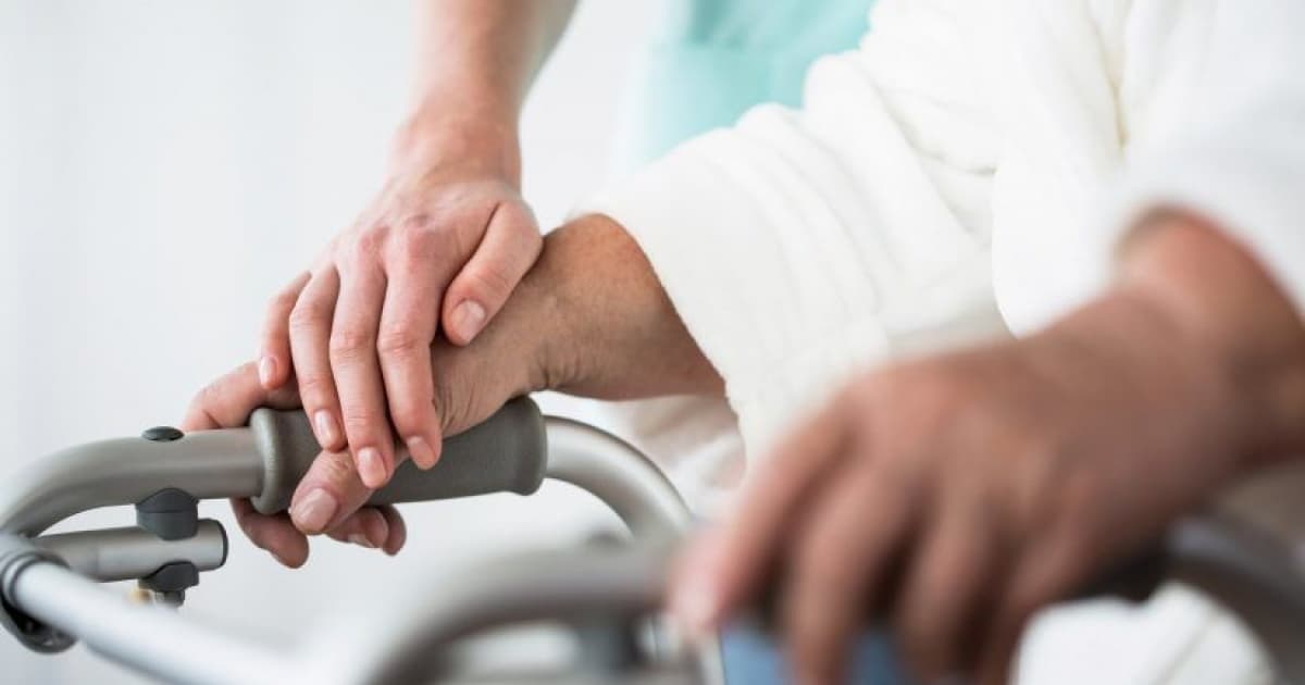 Em menos de 3 horas, TRT-BA determina home care integral a idosa: “Caso de extrema urgência”	