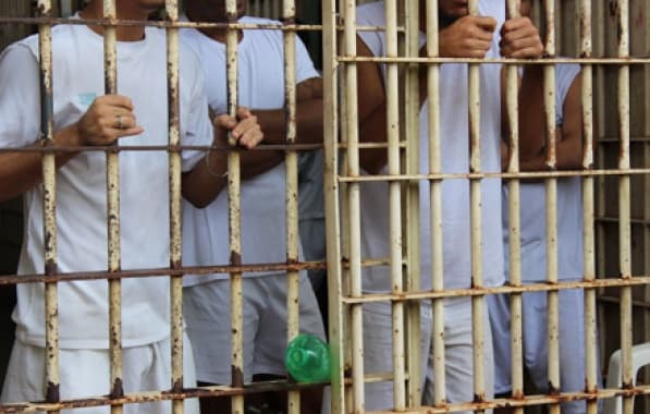 Associação de advogados vai ao STF questionar lei que proíbe “saidinha” de presos