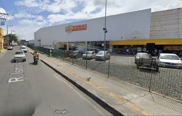 TRT confirma justa causa de gerente de supermercado de Salvador que beijou funcionária casada