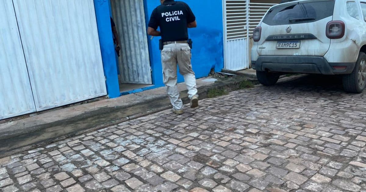 Piatã: Dois vigilantes acusados de integrar milícia são alvos de operação ; bando "forçava" assalto a comerciantes