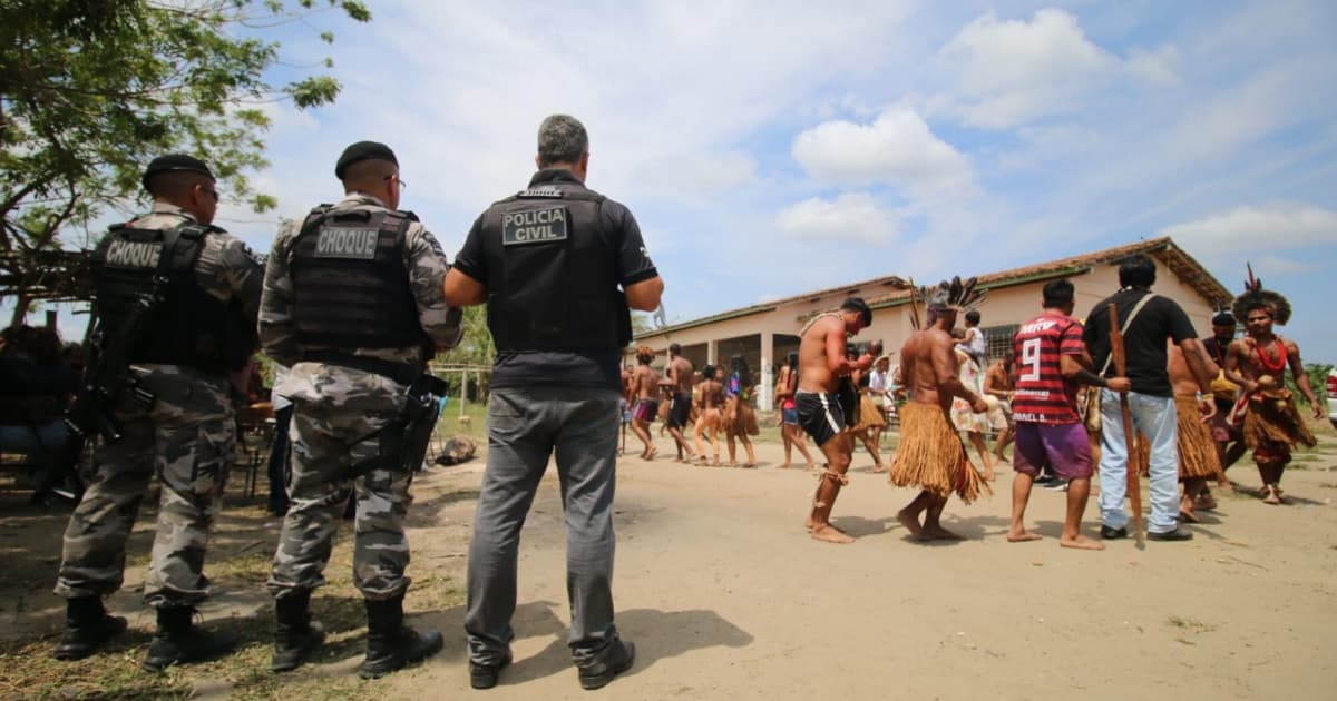 Teixeira de Freitas: Soldado da PM acusado de matar indígenas se entrega em delegacia