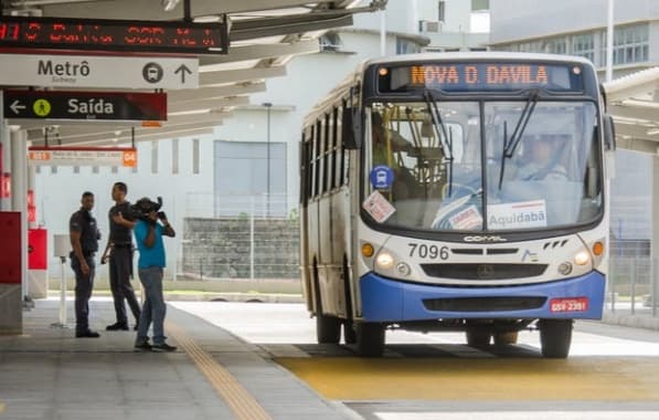 Com greve de rodoviários da RMS, Prefeitura de Lauro de Freitas reforça transporte com vans