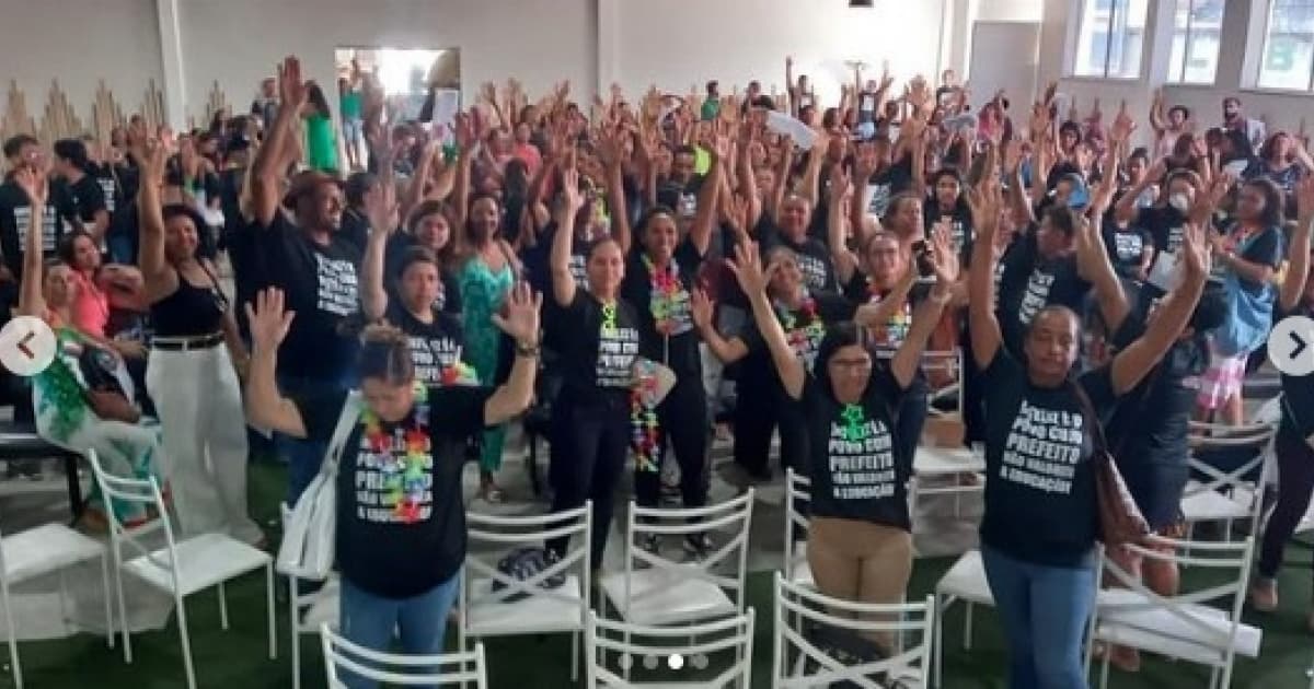 Ipirá: Professores da rede municipal param jornada e cobram reajuste de salários