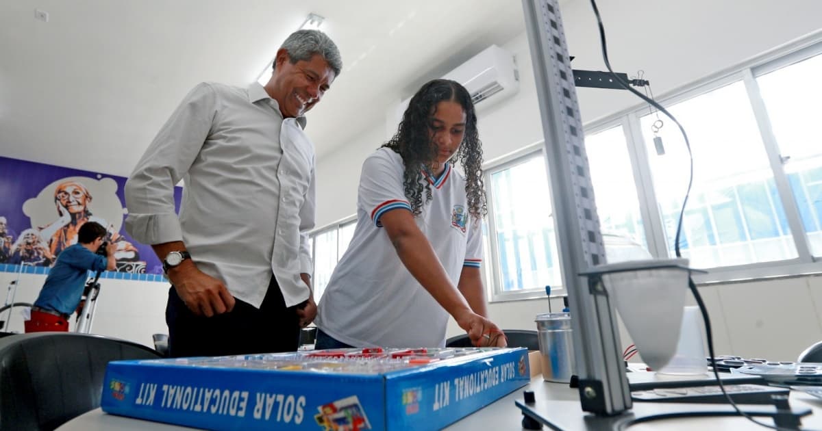 Jaguaripe: Escola em tempo integral e terminal turístico são entregues a moradores