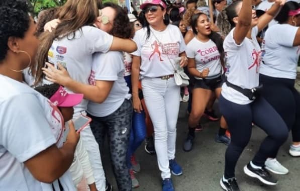 Caminhada de combate à violência contra a mulher reúne 6 mil pessoas em Feira de Santana
