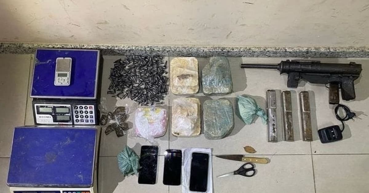 Homem é preso com submetralhadora e 1 kg de cocaína em Eunápolis