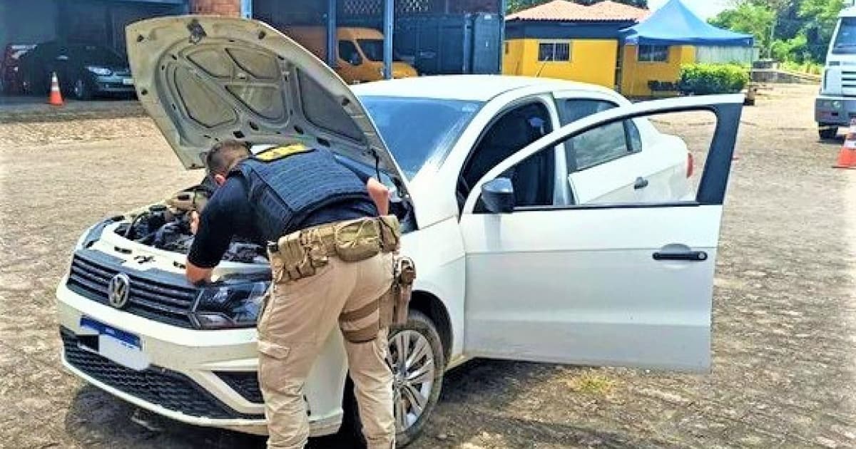 Homem é preso com carro roubado em Jequié e diz que até assumiu parcelas de veículo