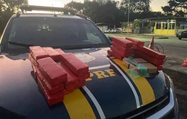 Polícia Rodoviária apreende 22 kg de maconha e crack em carro no sul da Bahia