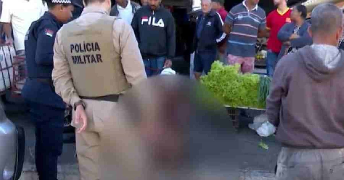 Ambulante é golpeado com faca no pescoço após briga em centro de abastecimento de Conquista