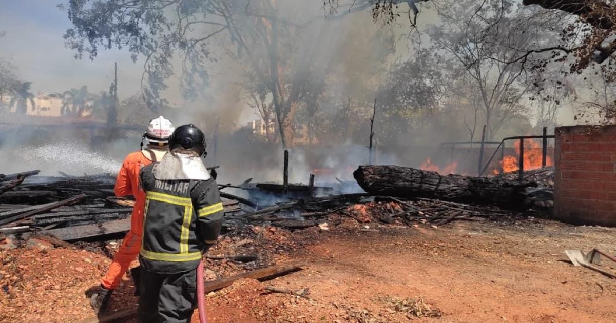 Madeireira é atingida por incêndio no Extremo Oeste baiano