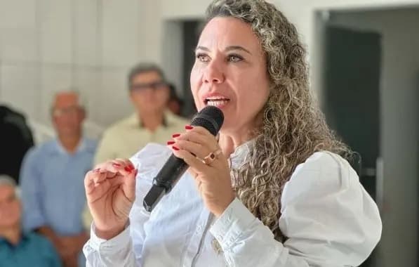 Justiça acata pedido de prefeita baiana e suspende comissão que investigaria irregularidades