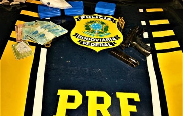 PRF flagra 3 homens com pistola argentina, cocaína e munições em trecho da BR-101 de Itabuna