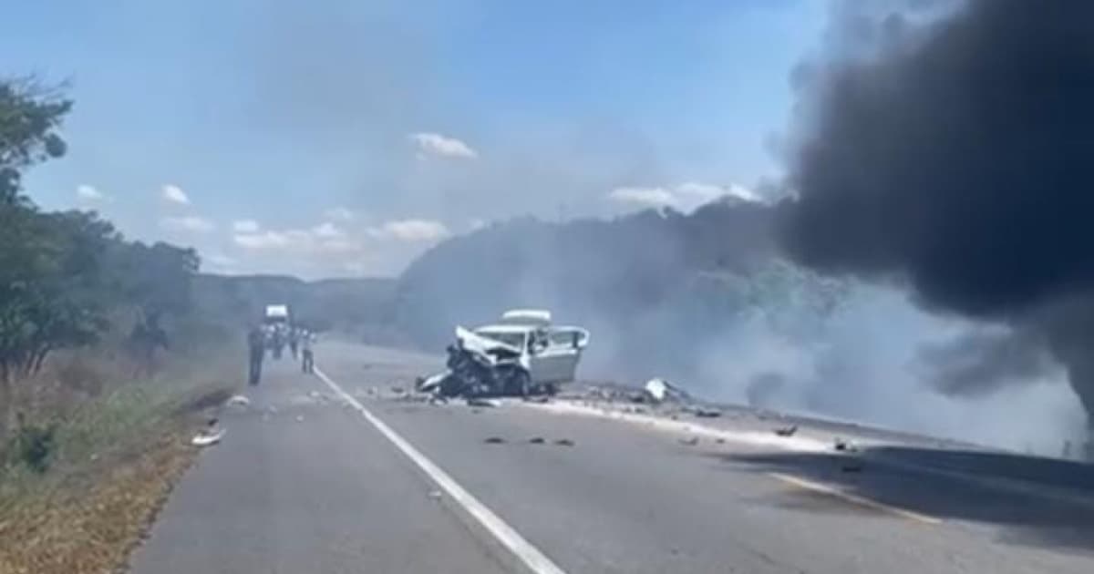 VÍDEO: Acidente deixa 4 feridos e trânsito lento na BR-116