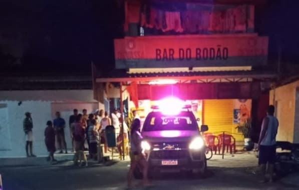 Homem morre e criança de 6 anos é baleada após ataque a tiros em Camaçari