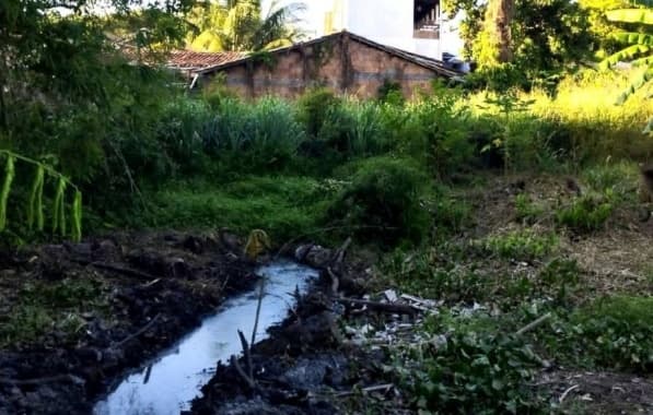 Polícia ambiental flagra pousada descartando esgoto a céu aberto