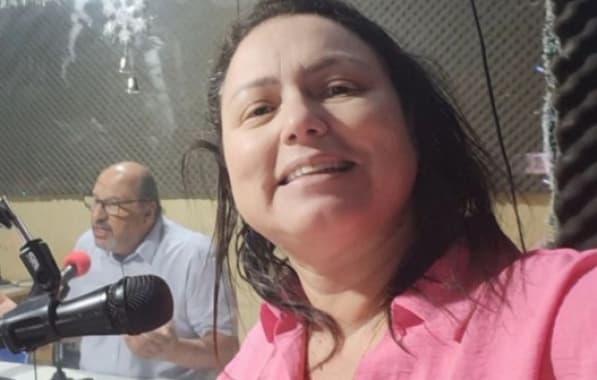 Prefeita baiana entra em rádio e faz debate quente com adversário que fazia críticas à gestão 