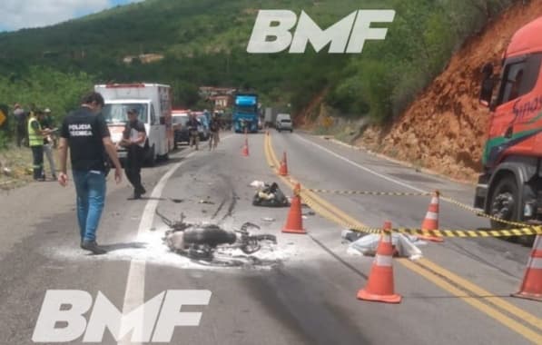 Motociclista morre após acidente envolvendo uma carreta na BR-116