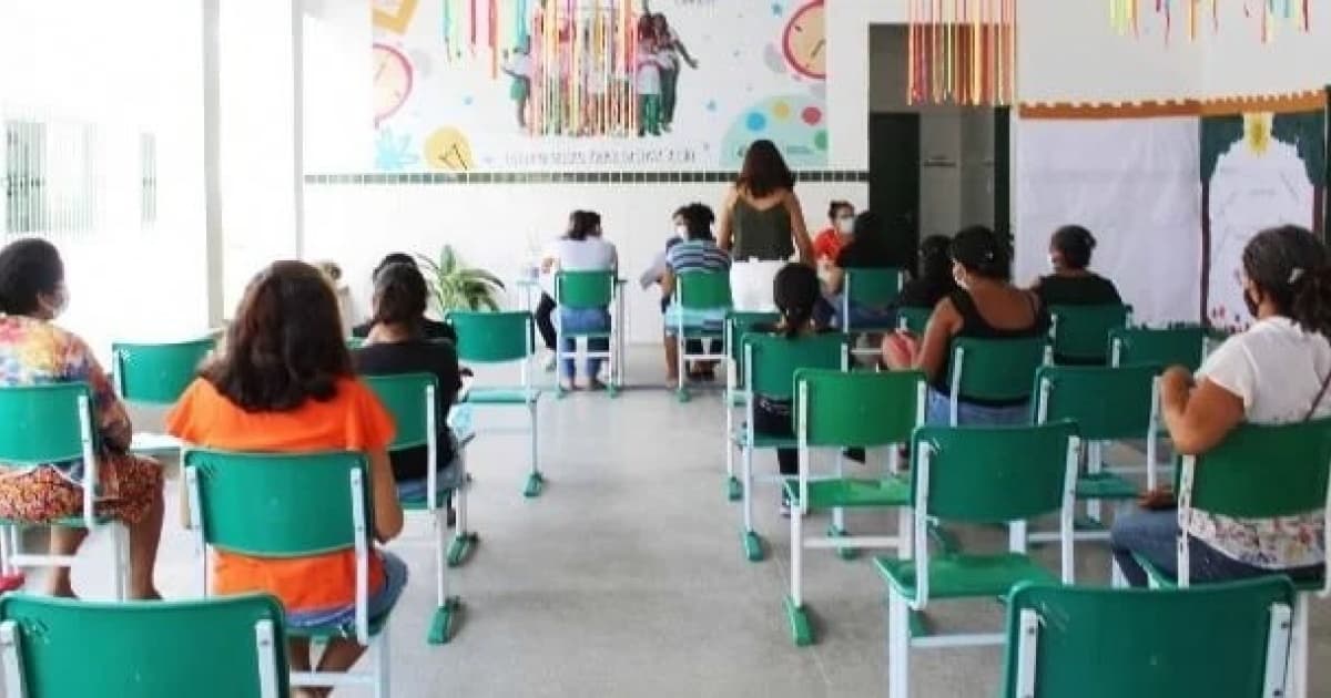 Prefeitura de Feira convoca professores aprovados em concurso para área de educação