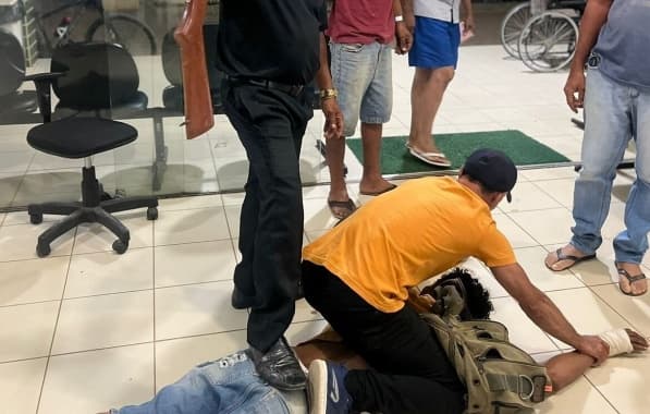 Homem armado invade UPA na Bahia à procura de médico e é contido por segurança