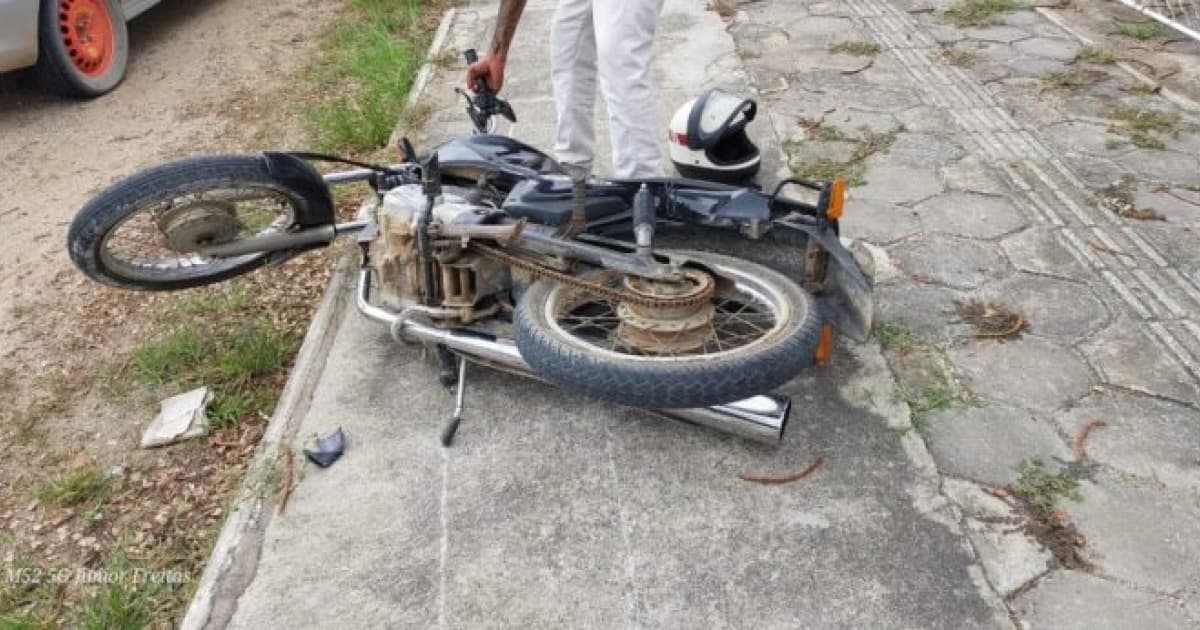 Jovem morre em colisão de motocicleta contra poste de energia no Vale do Jiquiriçá