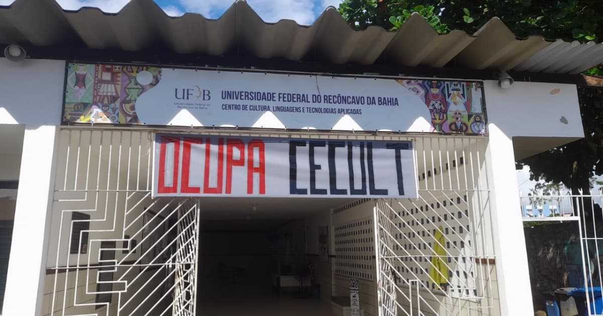 Alunos da UFRB em Santo Amaro ocupam campus em busca de auxílios para a permanência na universidade 