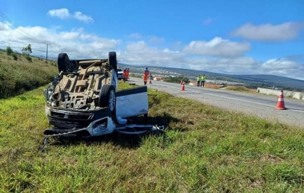 Motorista morre em colisão com carreta em trecho da BR-116 na Bahia