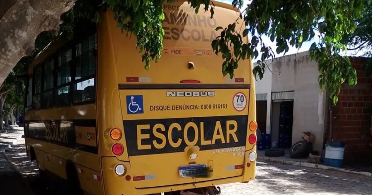 Aluna com Síndrome de Down está há três semanas sem ir à escola por falta de monitor em Aracatu 