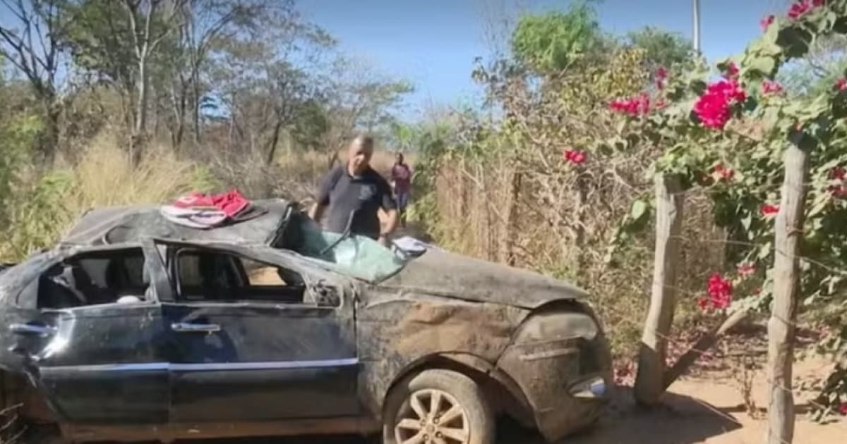 Carro acidentado em Riachão das Neves