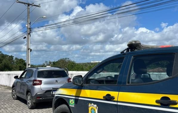 Homem é flagrado com carro roubado na Bahia e diz que fez acordo de “boca” para comprar veículo 