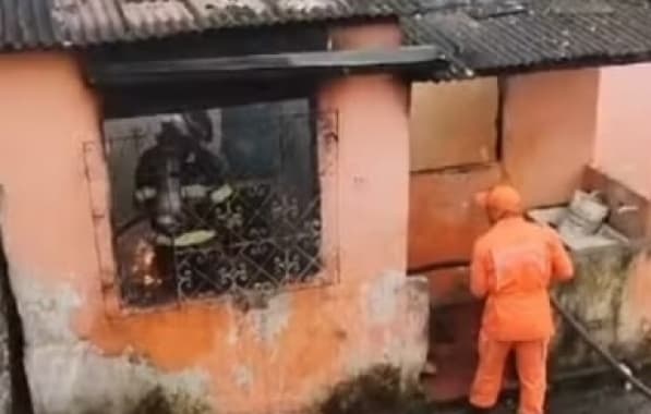 Dois irmãos morrem após casa pegar fogo no Sul baiano; vazamento de gás teria provocado explosão