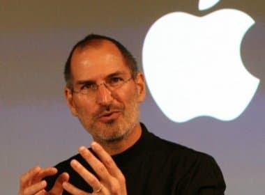 Steve Jobs, fundador da Apple, morre aos 56 anos