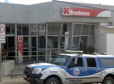 Grupo explode agência bancária e foge com dinheiro em Brejões