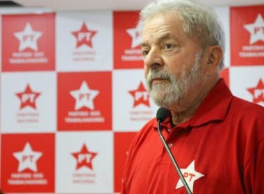 Lula é alvo de denúncia na Operação Lava Jato por benefícios em tríplex