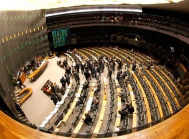 'Farra das Passagens': MP cobrará R$ 50 milhões de mais de 500 deputados