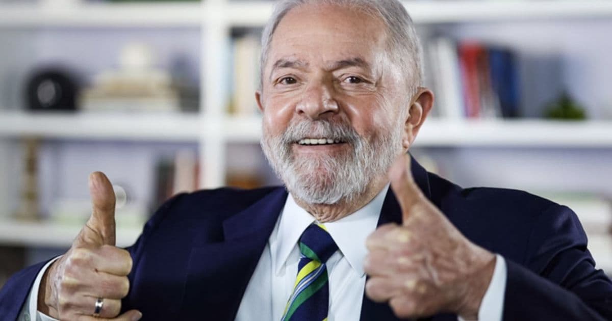Lula recebe alta após se internar para retirada de lesão na laringe