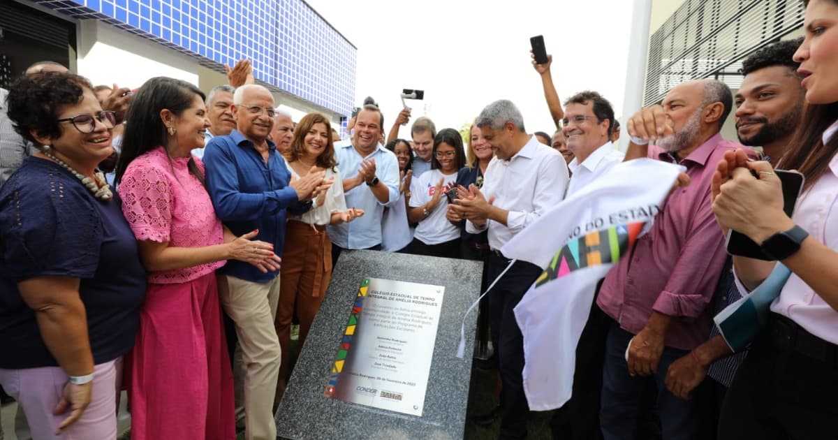 Em aula inaugural, Jerônimo anuncia abertura de escolas estaduais nos fins de semana