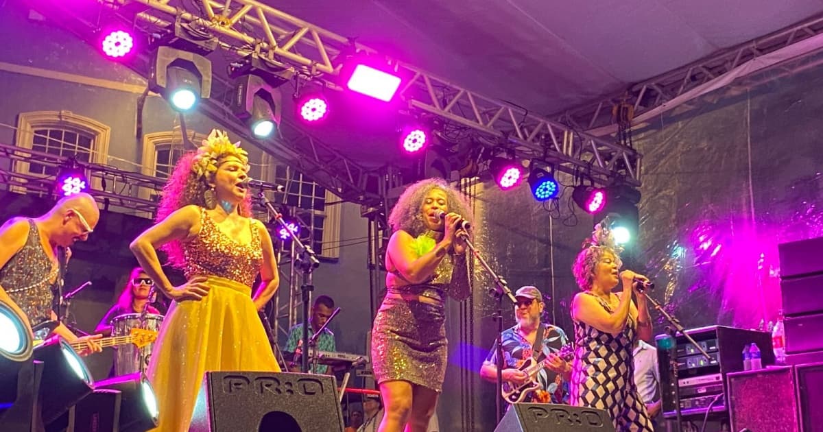 Três na Folia inicia Carnaval no Largo do Pelourinho; confira as atrações deste sábado