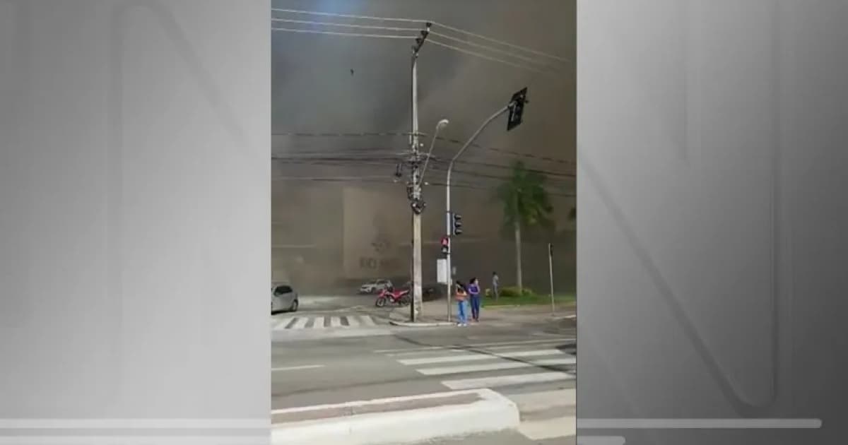 Duas jovens morrem em incêndio dentro de shopping no Maranhão