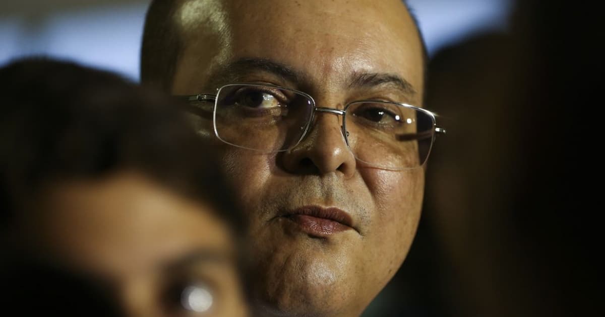 “Volto com o coração limpo”, afirma Ibaneis Rocha após reassumir cargo de governador do DF